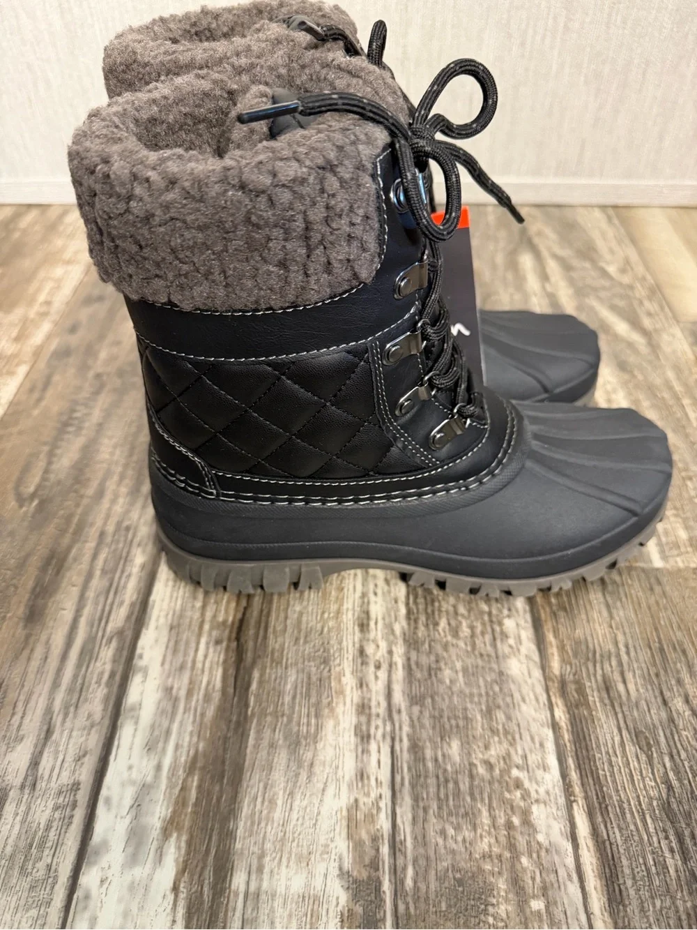 Storm by Cougar Storm Black Winter Boots with Red Accent Tag Size 7 Wide